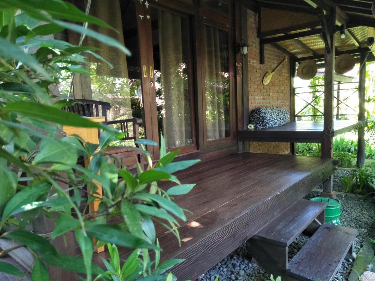 La Kubu Bali Homestay Tejakula Exterior foto